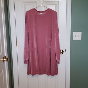 Velvet bubble sleeve dress